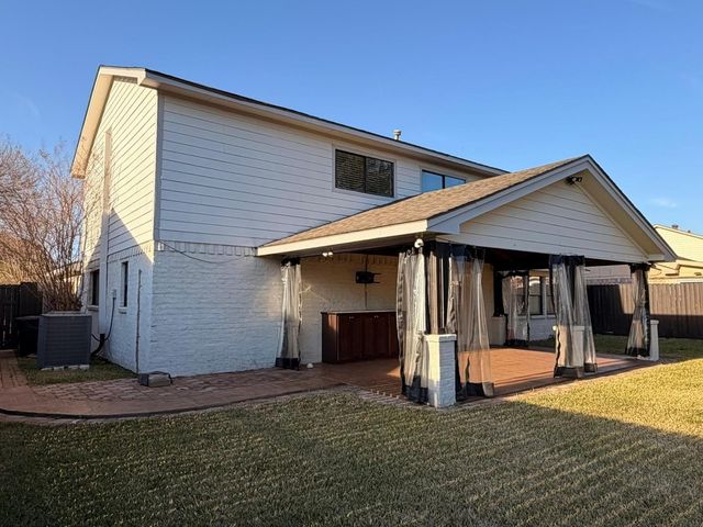 3815 Redwood Falls Drive, Houston, TX 77082