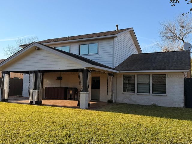 3815 Redwood Falls Drive, Houston, TX 77082