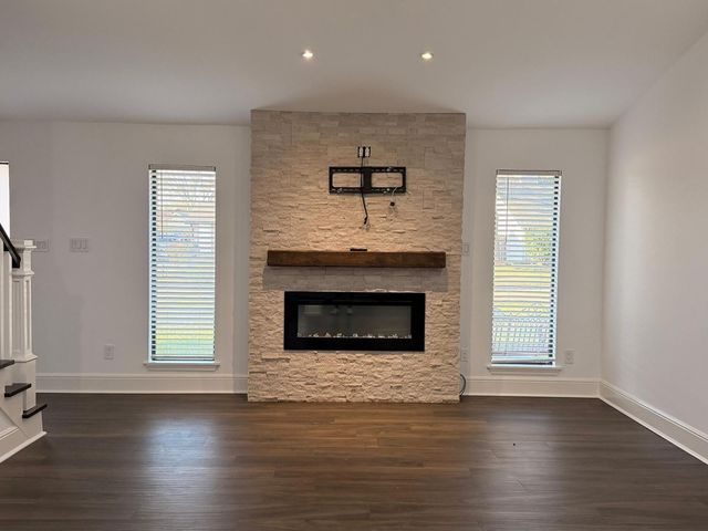 3815 Redwood Falls Drive, Houston, TX 77082