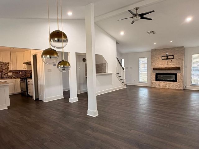 3815 Redwood Falls Drive, Houston, TX 77082