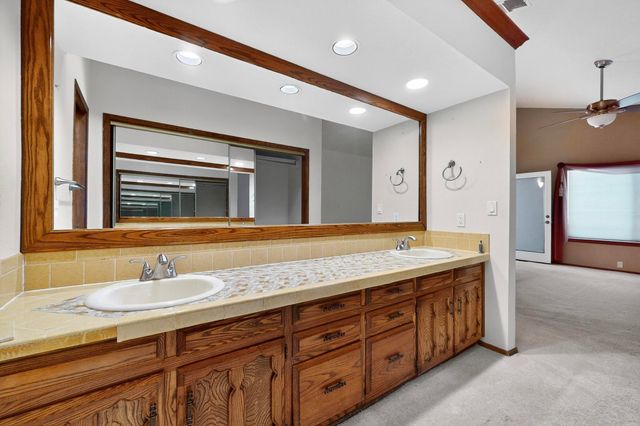 9214 Admiral Lowell Place NE, Albuquerque, NM 87111