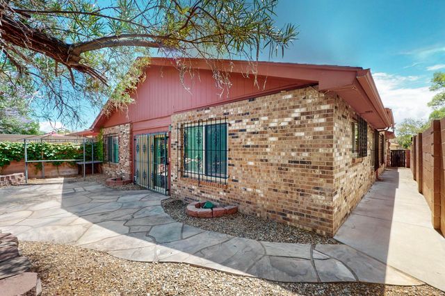 9214 Admiral Lowell Place NE, Albuquerque, NM 87111