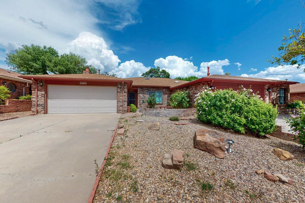 9214 Admiral Lowell Place NE, Albuquerque, NM 87111