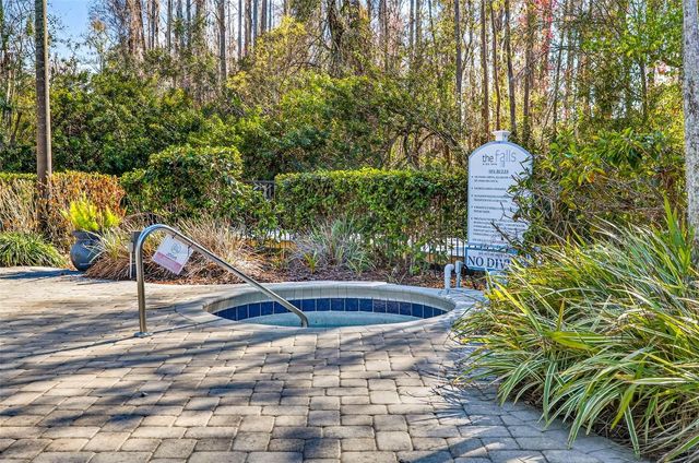 8517 ISLAND BREEZE LANE 205, Temple Terrace, FL 33637