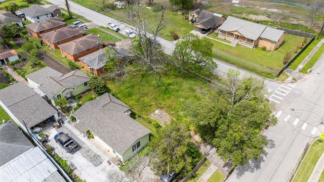 4921 Wipprecht Street, Houston, TX 77026