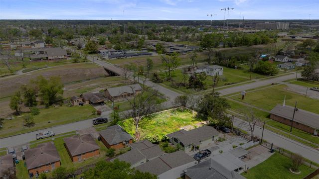 4921 Wipprecht Street, Houston, TX 77026