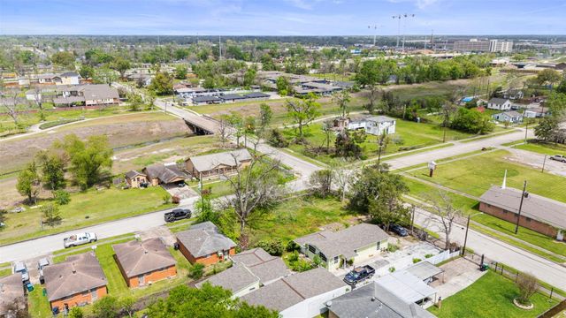 4921 Wipprecht Street, Houston, TX 77026