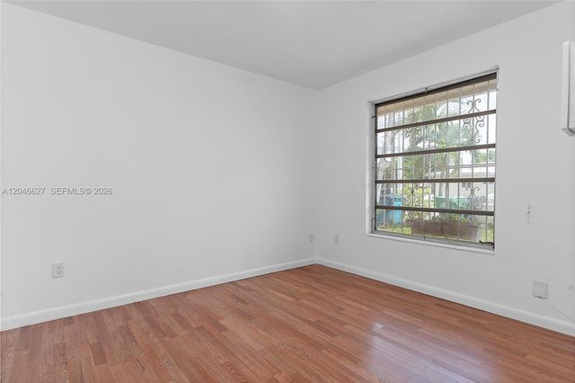 10112 SW 23rd St, Miami, FL 33165