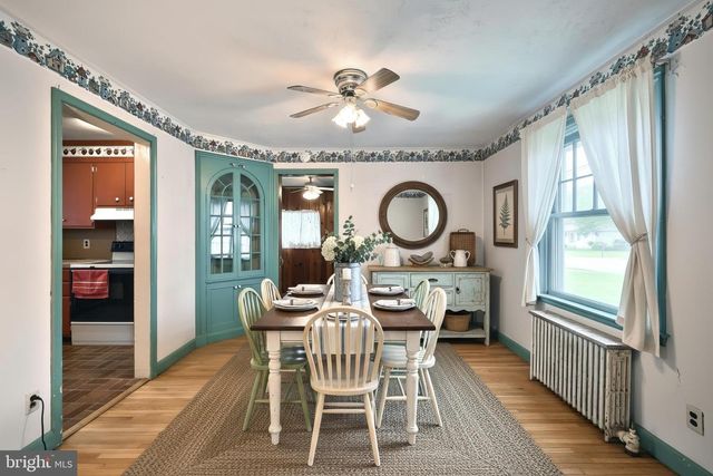 84 CHURCH ST, Seven Valleys, PA 17360