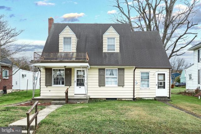 84 CHURCH ST, Seven Valleys, PA 17360