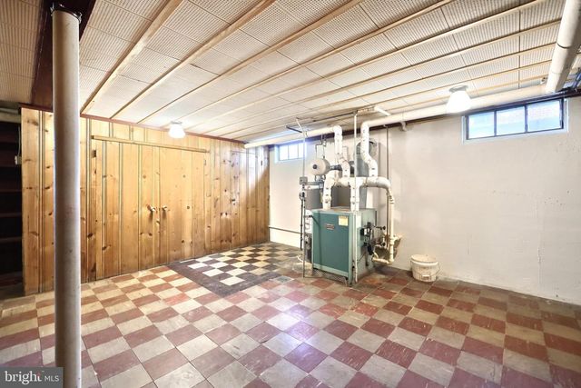 84 CHURCH ST, Seven Valleys, PA 17360