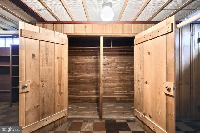 84 CHURCH ST, Seven Valleys, PA 17360