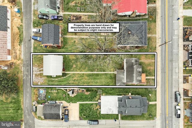 84 CHURCH ST, Seven Valleys, PA 17360