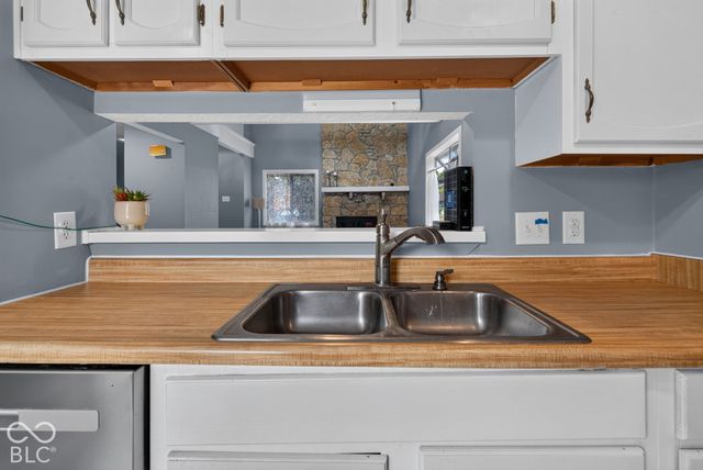 5762 Overcrest Drive, Indianapolis, IN 46237