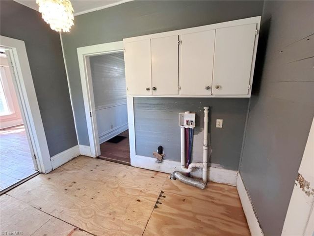 202 E Central Avenue, Catawba, NC 28609