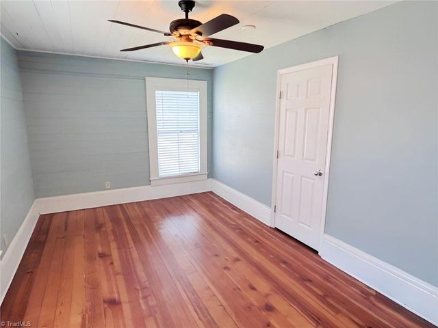 202 E Central Avenue, Catawba, NC 28609