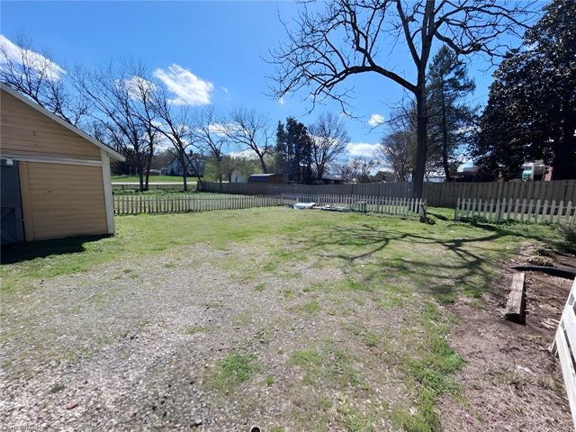 202 E Central Avenue, Catawba, NC 28609