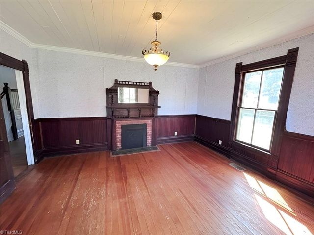 202 E Central Avenue, Catawba, NC 28609