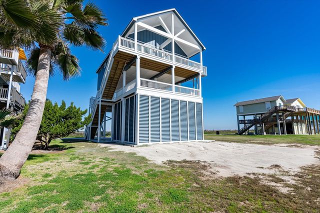 2419 Audubon Avenue, Gilchrist, TX 77617