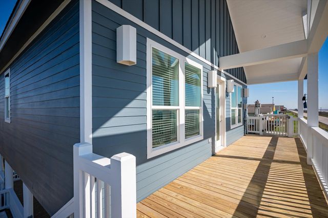 2419 Audubon Avenue, Gilchrist, TX 77617