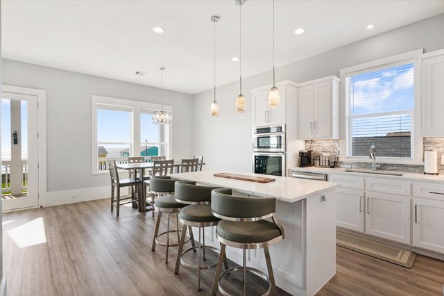 2419 Audubon Avenue, Gilchrist, TX 77617