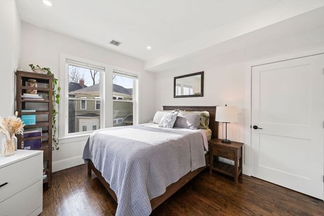 12-14 Porter St 12, Boston, MA 02130