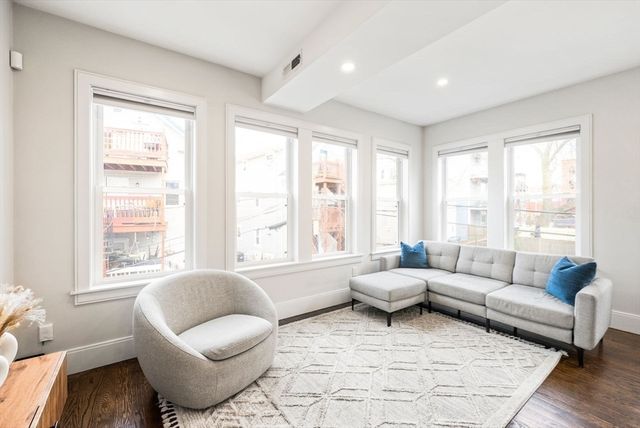 12-14 Porter St 12, Boston, MA 02130