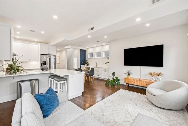 12-14 Porter St 12, Boston, MA 02130