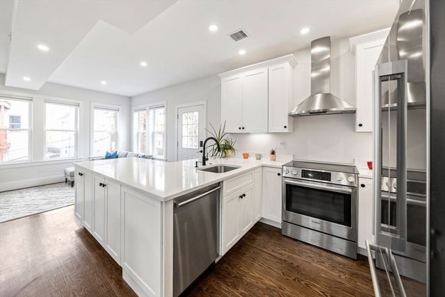 12-14 Porter St 12, Boston, MA 02130