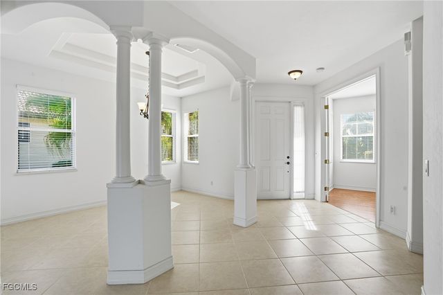 10537 Bella Vista DR, Fort Myers, FL 33913