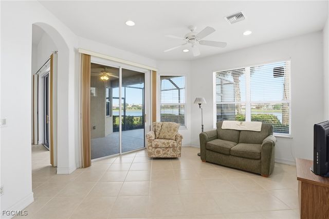 10537 Bella Vista DR, Fort Myers, FL 33913