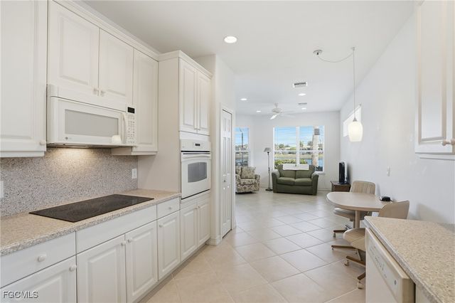 10537 Bella Vista DR, Fort Myers, FL 33913