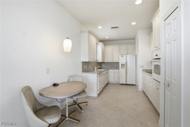 10537 Bella Vista DR, Fort Myers, FL 33913