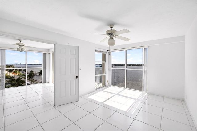 3901 S Flagler Drive 901, West Palm Beach, FL 33405