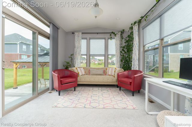 2165 MEMORIAL Lane, Rochester Hills, MI 48307
