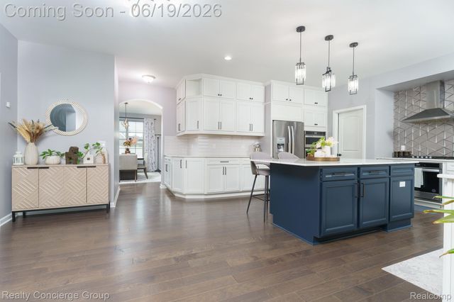 2165 MEMORIAL Lane, Rochester Hills, MI 48307