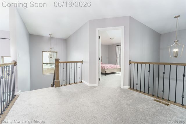 2165 MEMORIAL Lane, Rochester Hills, MI 48307