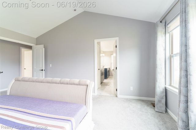 2165 MEMORIAL Lane, Rochester Hills, MI 48307