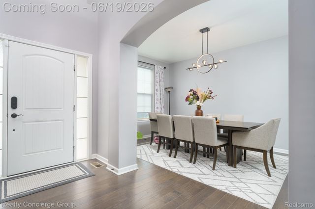 2165 MEMORIAL Lane, Rochester Hills, MI 48307