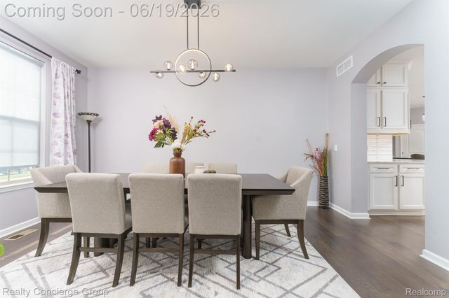2165 MEMORIAL Lane, Rochester Hills, MI 48307