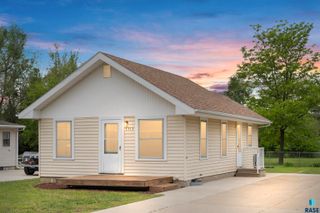 3313 N 6th Ave, Sioux Falls, SD 57104