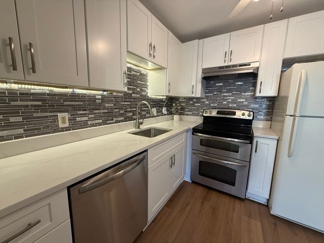 595 Revere Beach Pkwy 39, Revere, MA 02151