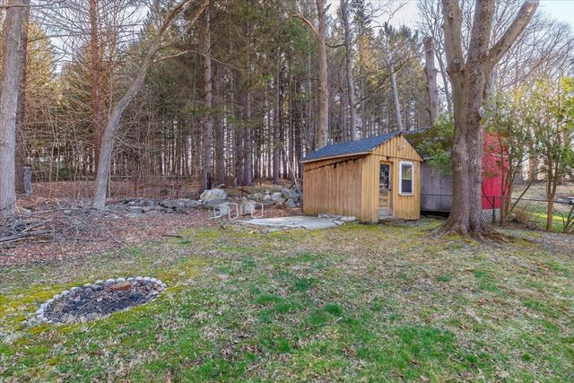 33 Marcius Rd, Worcester, MA 01607