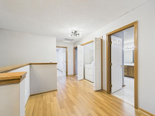 1853 Riverwood Drive 4, Burnsville, MN 55337