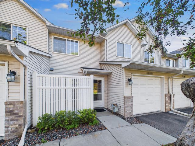 1853 Riverwood Drive 4, Burnsville, MN 55337