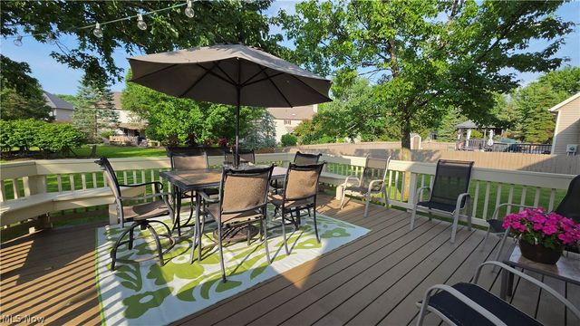 19694 Summer Place Drive, Strongsville, OH 44136