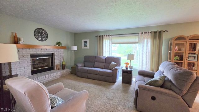 19694 Summer Place Drive, Strongsville, OH 44136