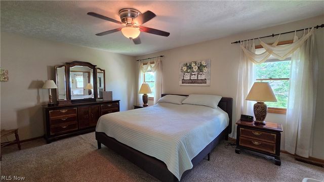19694 Summer Place Drive, Strongsville, OH 44136