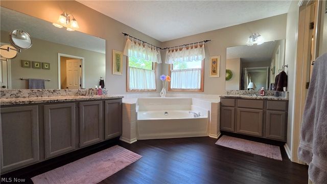 19694 Summer Place Drive, Strongsville, OH 44136
