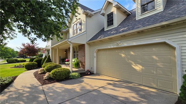 19694 Summer Place Drive, Strongsville, OH 44136